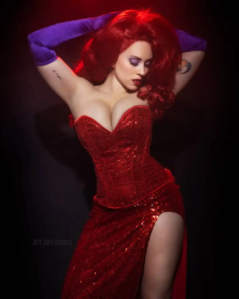 jessica-rabbit-cosplay-03